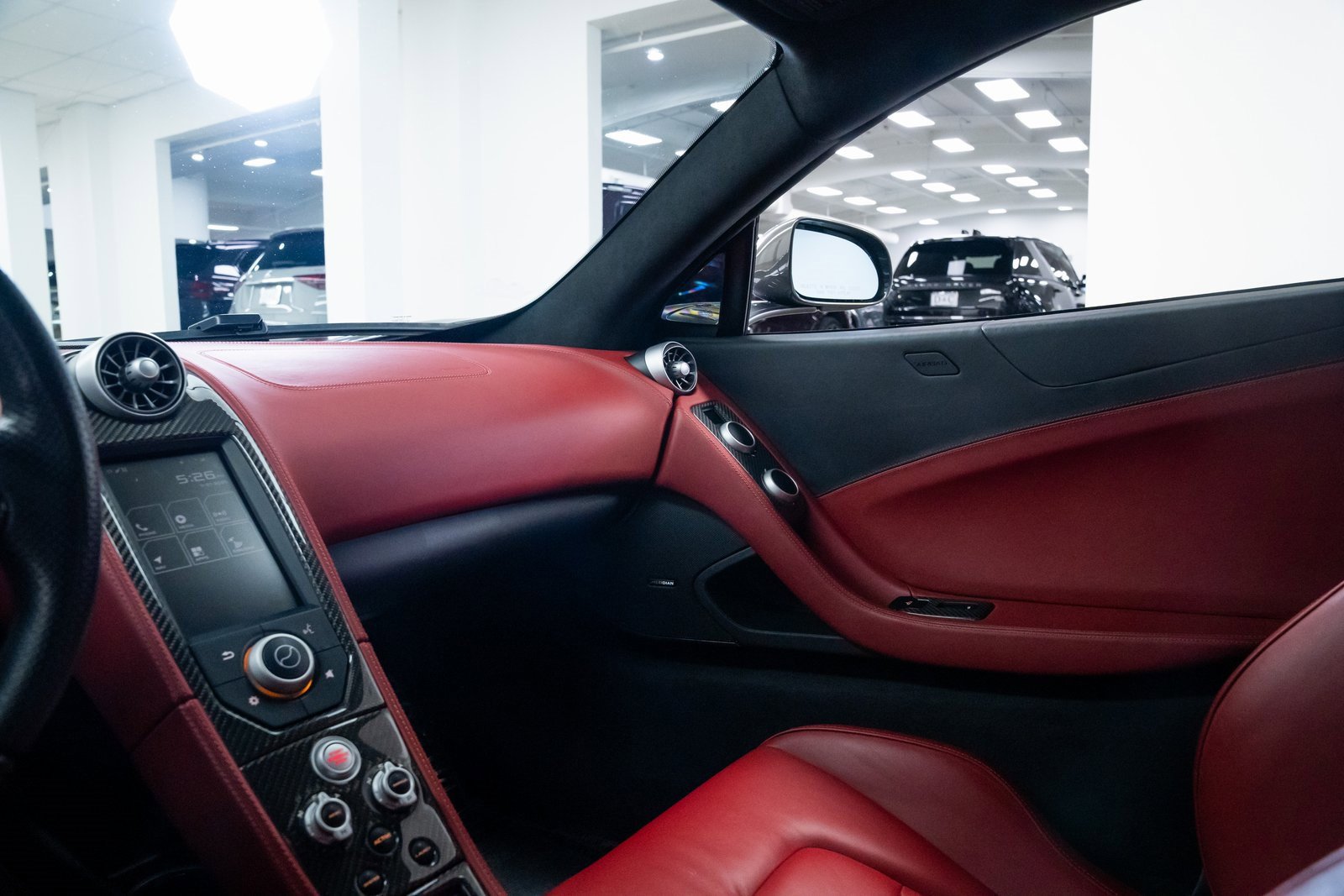 Used 2015 McLaren 650S Coupe image 14