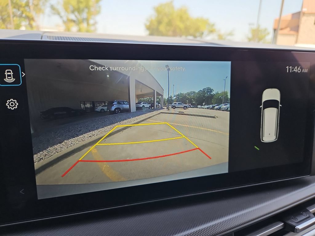 Used 2025 Hyundai Santa Fe SEL FWD image 18