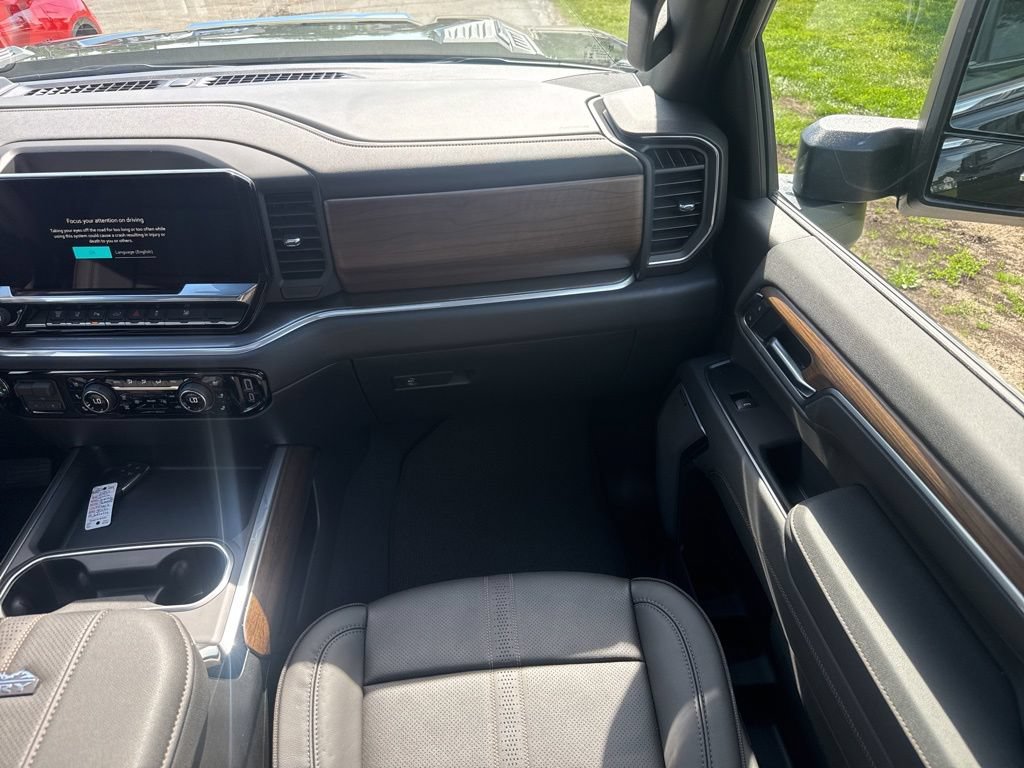 New 2026 Chevrolet Silverado 3500 High Country w/ Technology Package AWD/4WD image 32