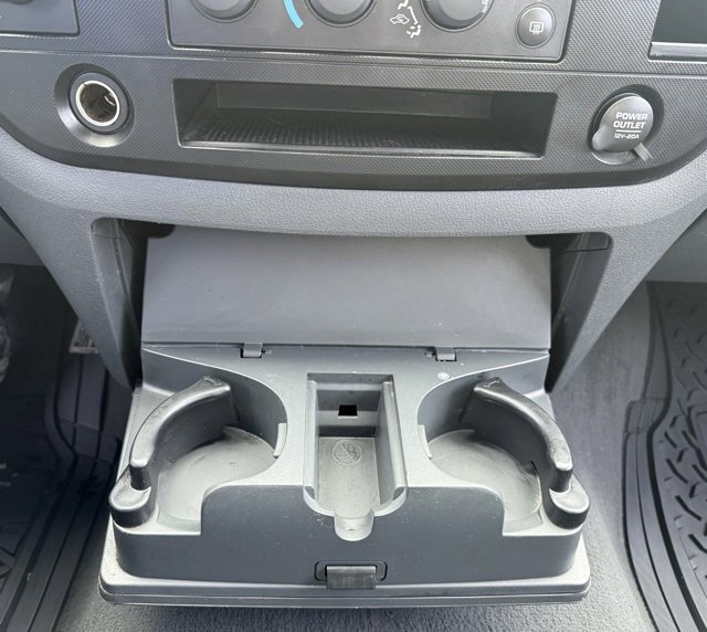 Used 2008 Dodge Ram 1500 Truck ST image 11