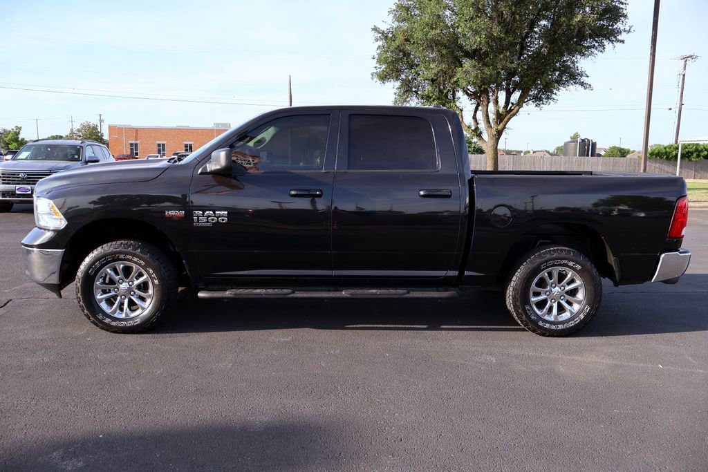Used 2019 RAM 1500 Classic SLT AWD/4WD image 2