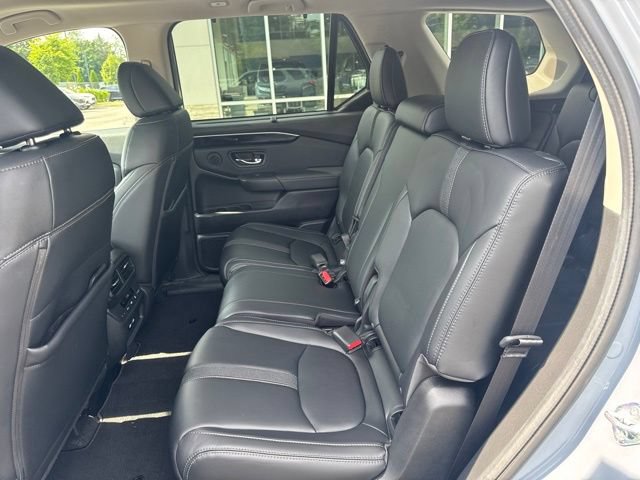 Certified 2023 Honda Pilot Touring image 21