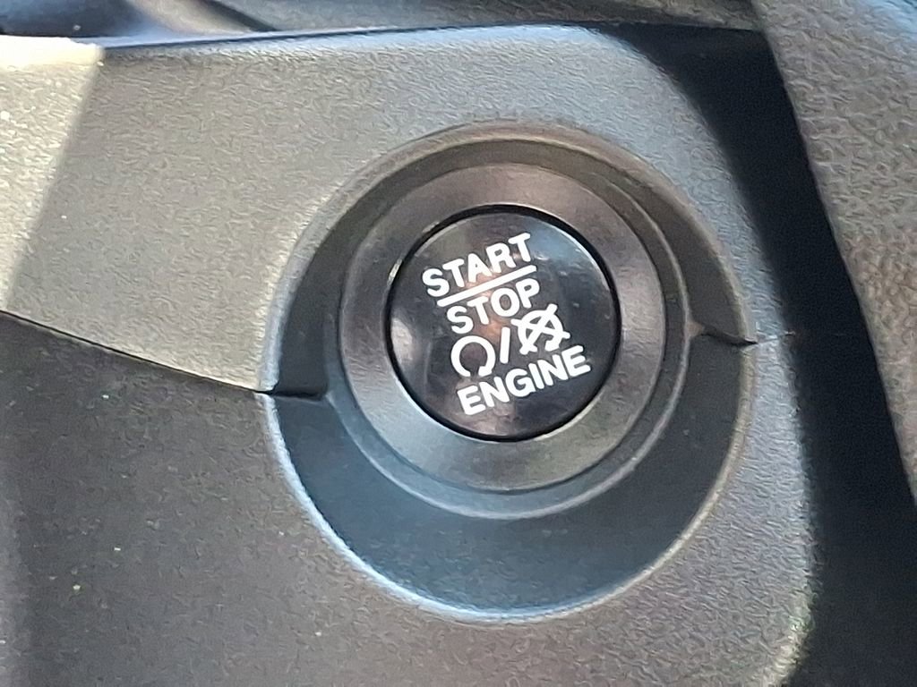 Used 2018 Jeep Compass Sport image 23