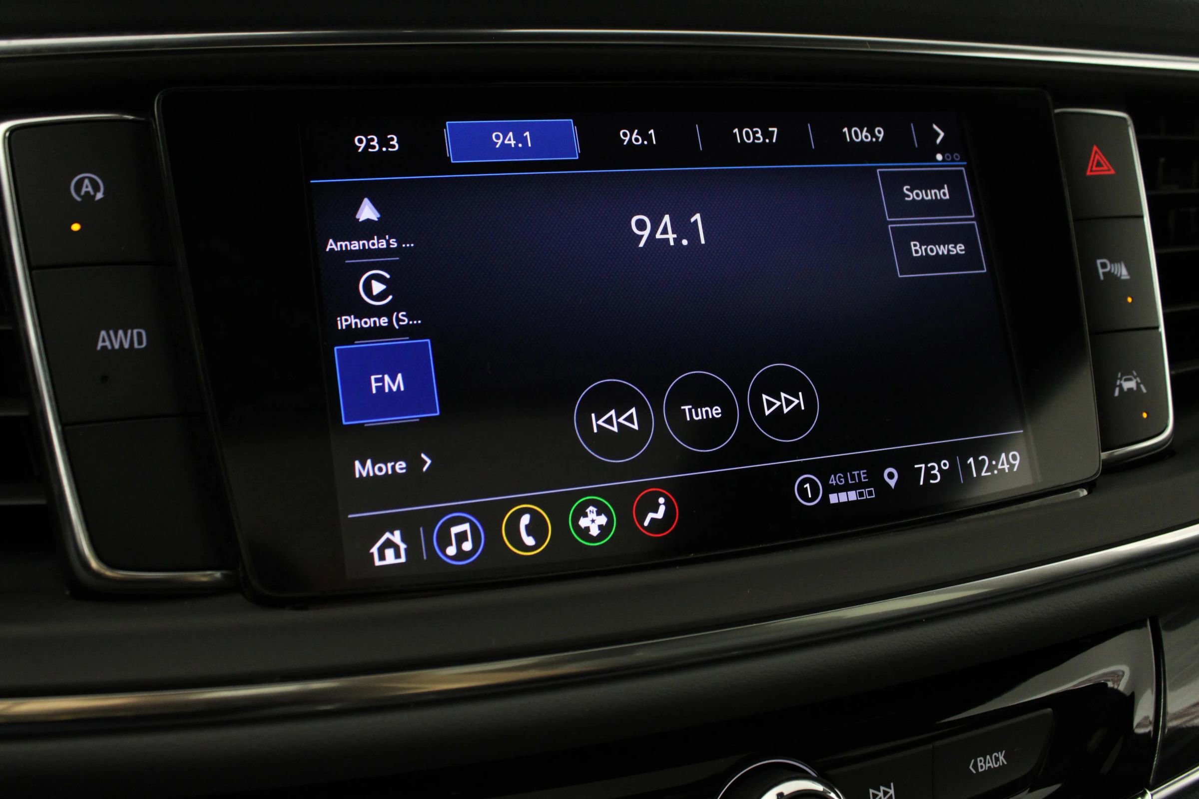 Used 2024 Buick Enclave Essence w/ Experience Buick Package AWD/4WD image 23