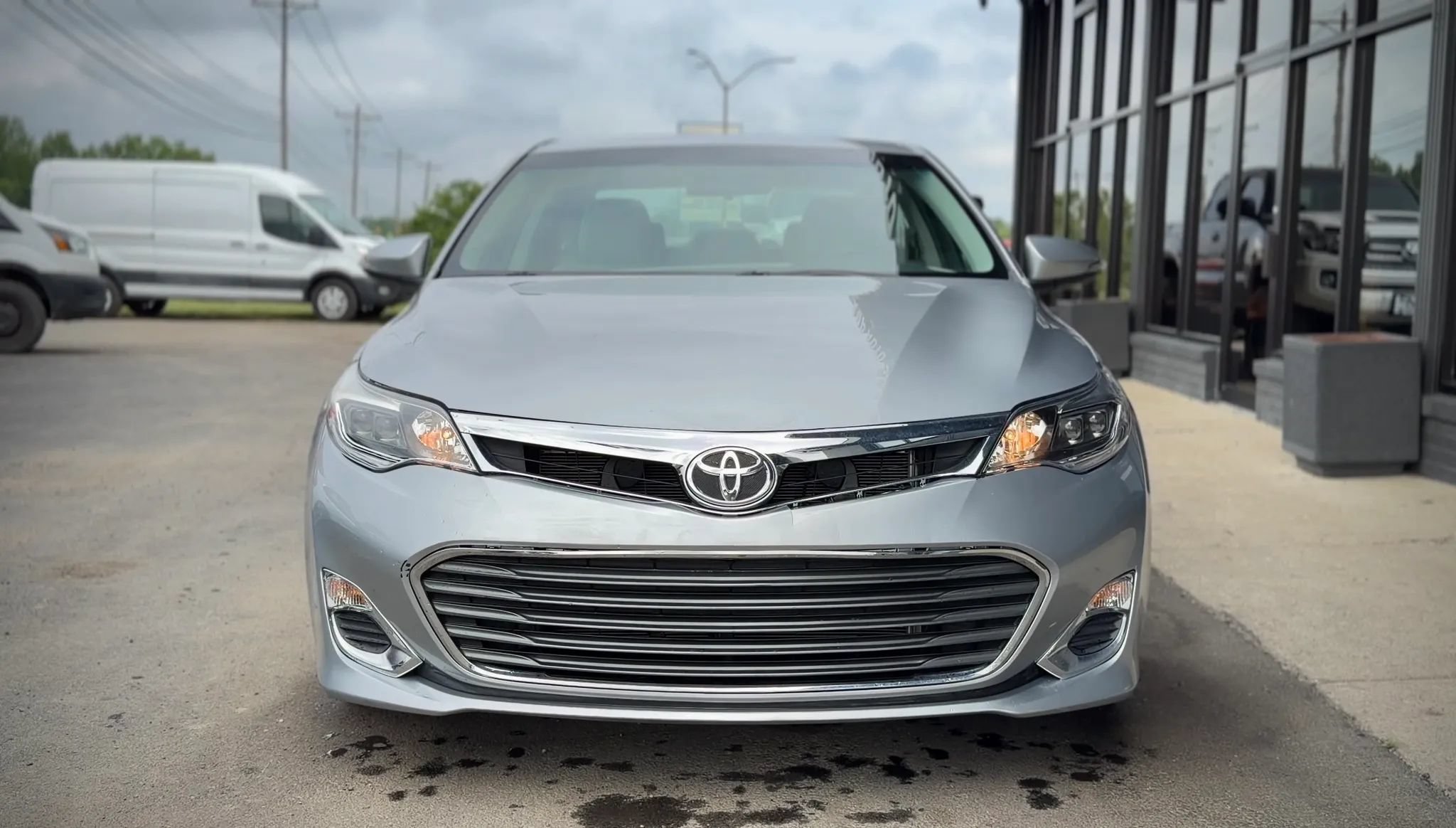 Used 2015 Toyota Avalon XLE FWD image 6