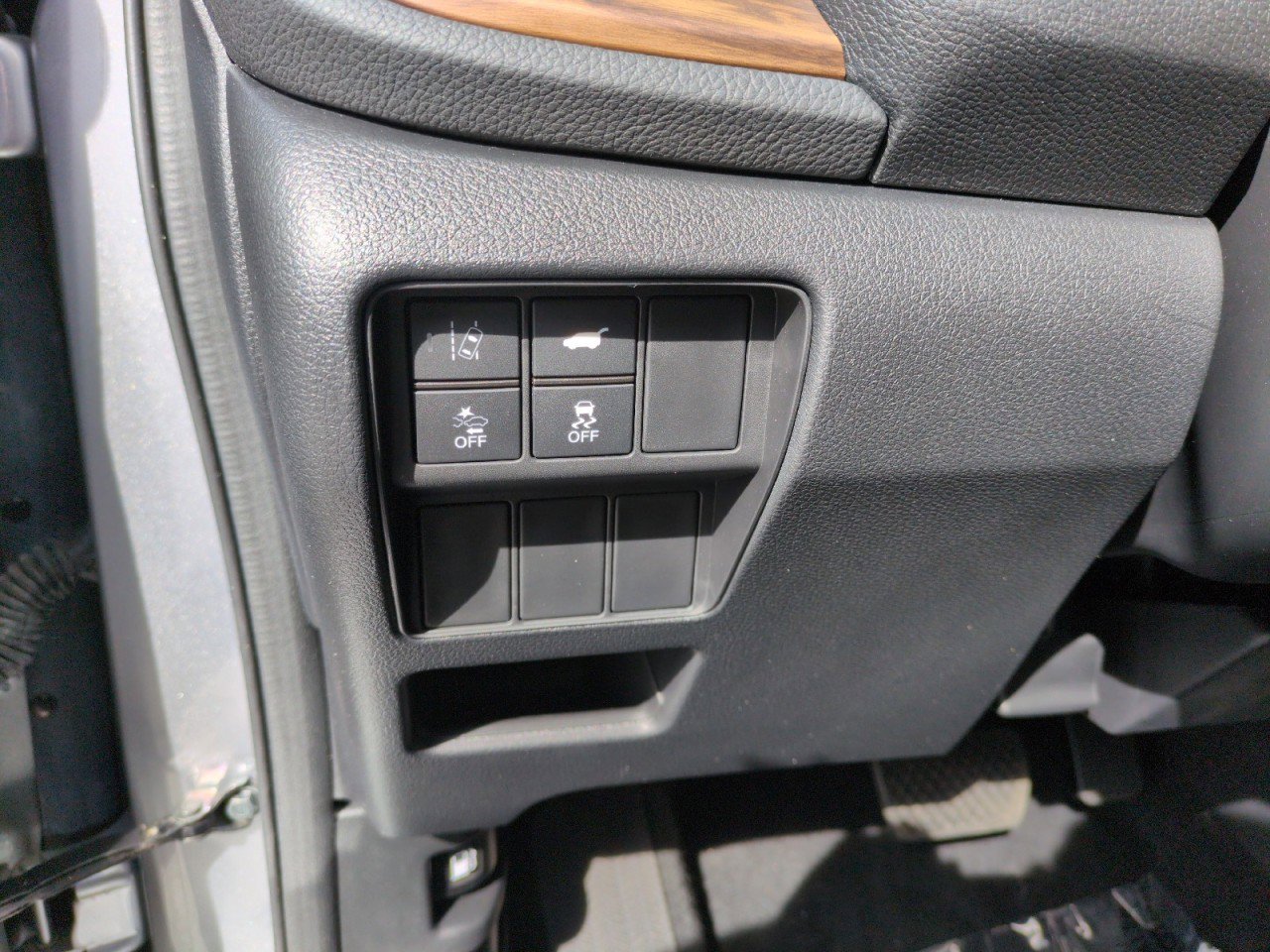 Used 2020 Honda CR-V EX-L image 16