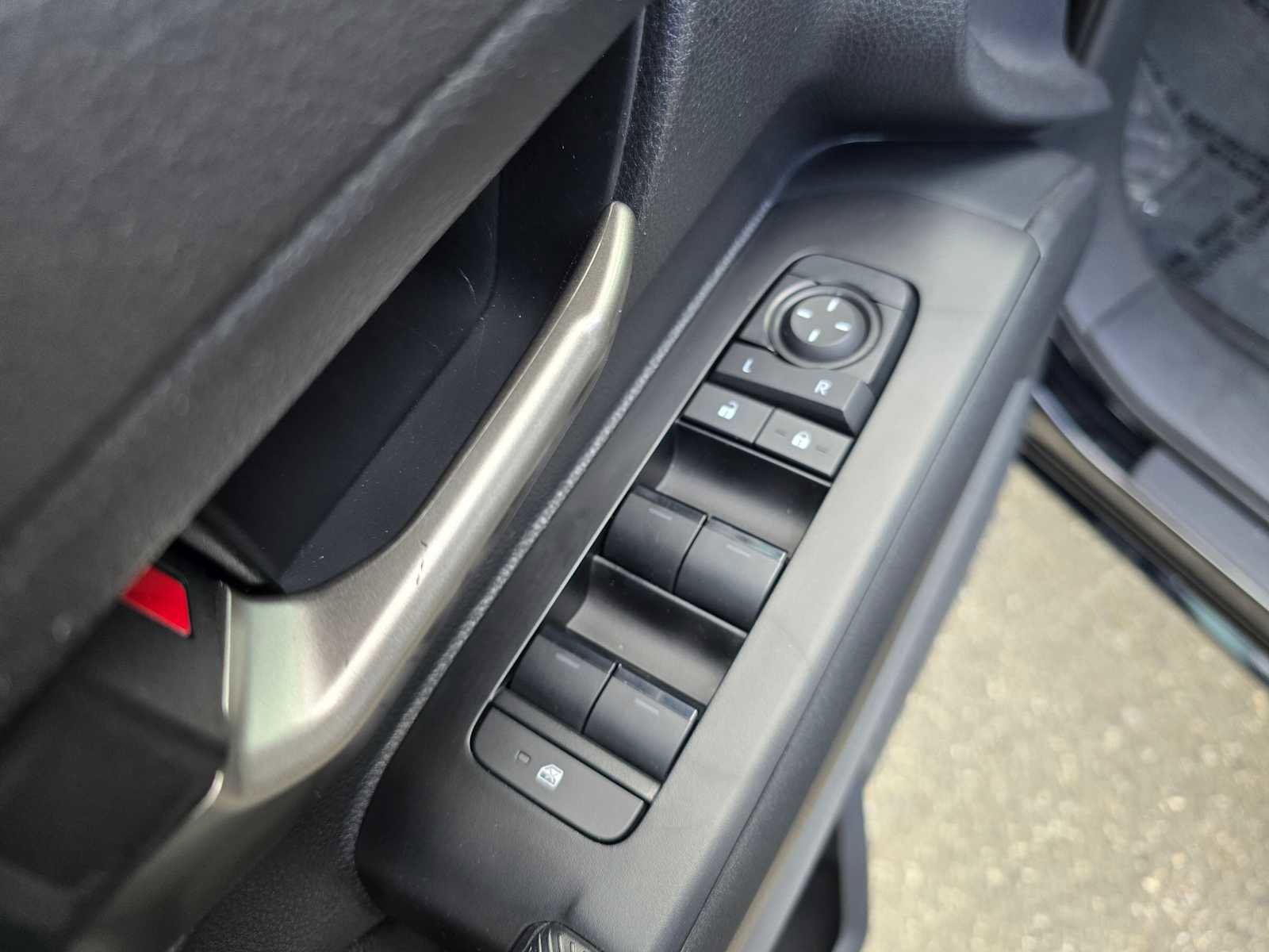 Used 2025 Toyota Tacoma TRD Off-Road w/ TRD Off Road Premium Package image 22