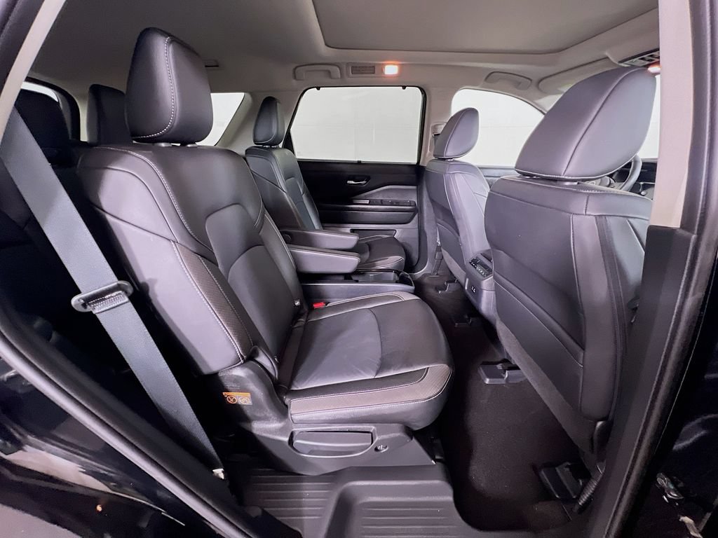 Used 2024 Nissan Pathfinder SL w/ SL Premium Package AWD/4WD image 29