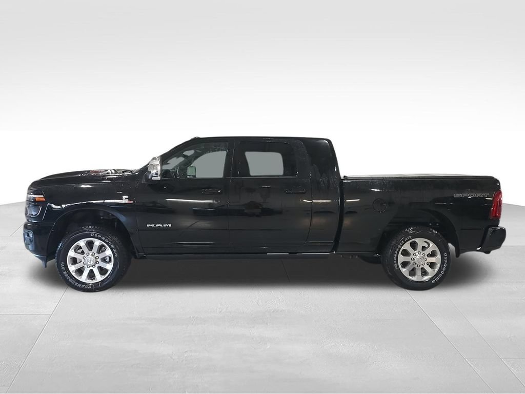 New 2026 RAM 2500 Laramie AWD/4WD image 5