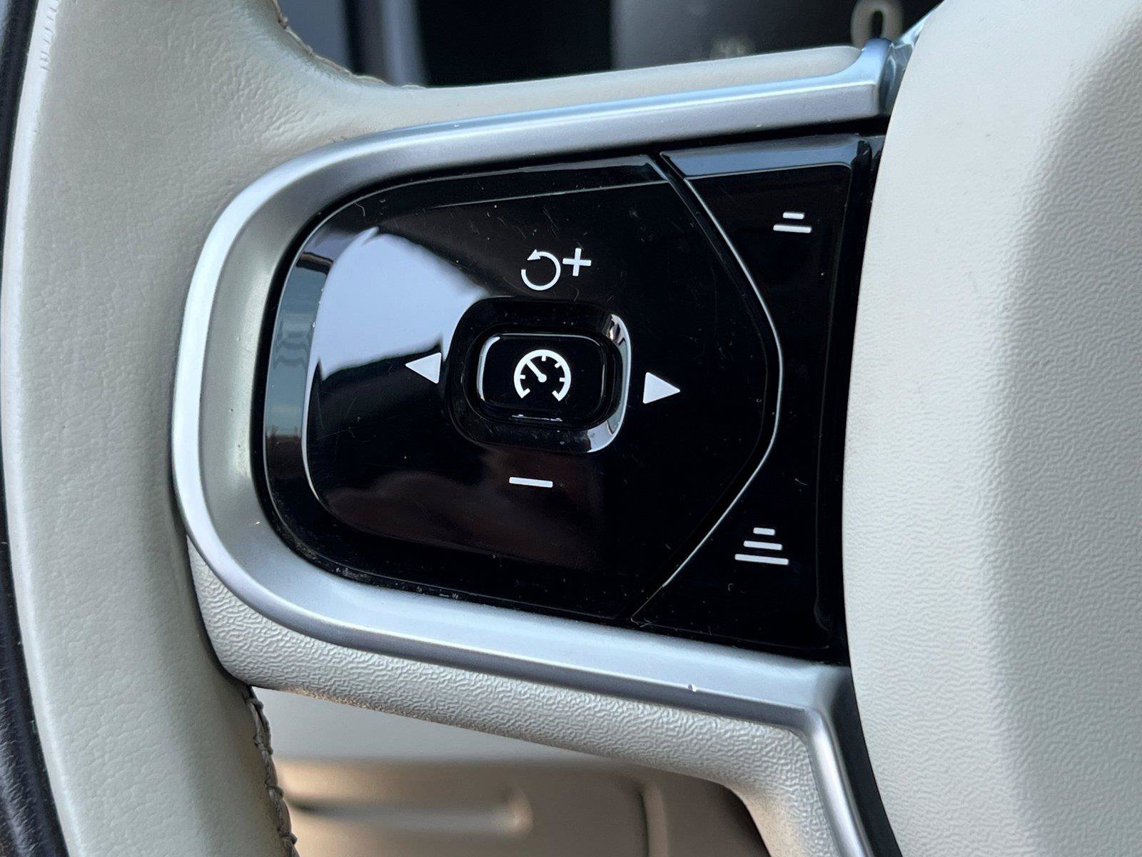 Used 2019 Volvo XC90 T6 Inscription w/ Advanced Package AWD/4WD image 25