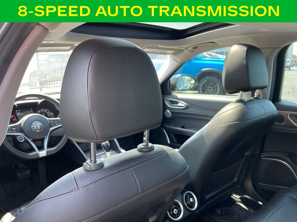 Used 2019 Alfa Romeo Giulia Ti AWD/4WD image 10