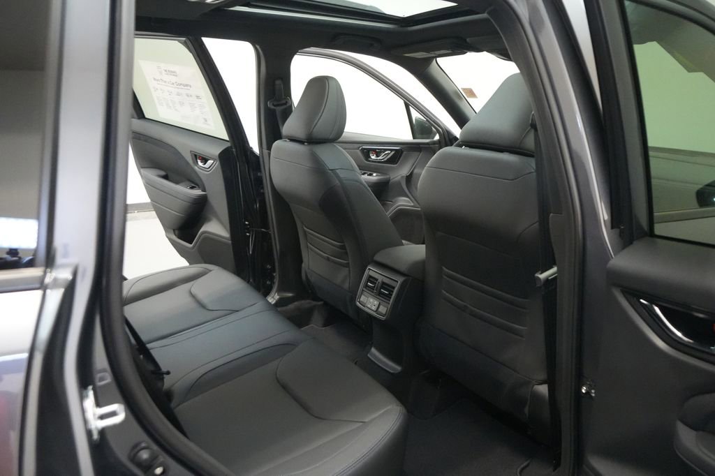 New 2025 Subaru Forester Limited image 27