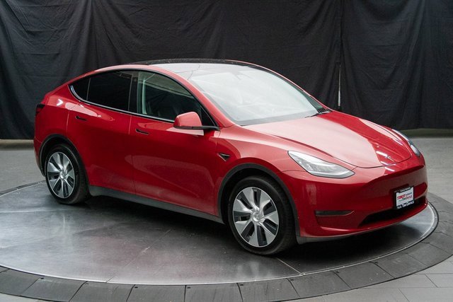 Used 2021 Tesla Model Y Long Range image 2