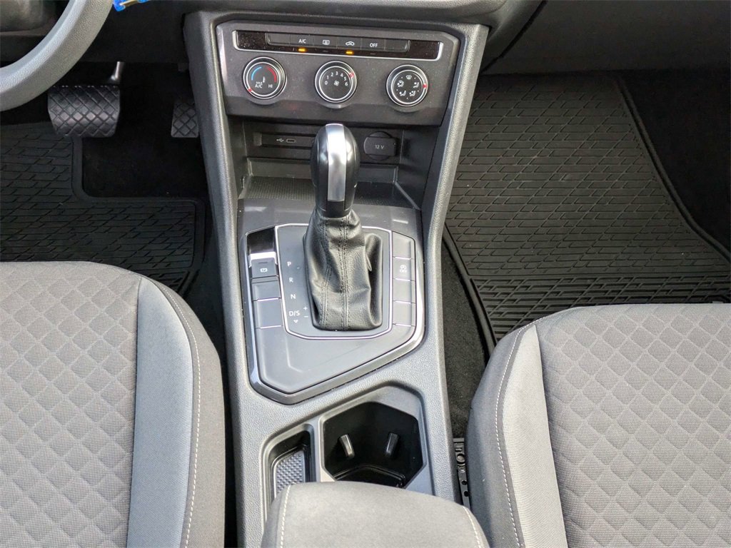 Used 2020 Volkswagen Tiguan S image 19