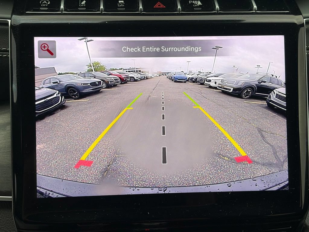 Used 2025 Jeep Grand Cherokee Limited AWD/4WD image 37