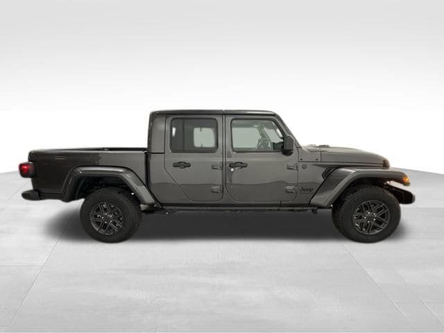 New 2026 Jeep Gladiator Sport AWD/4WD image 5