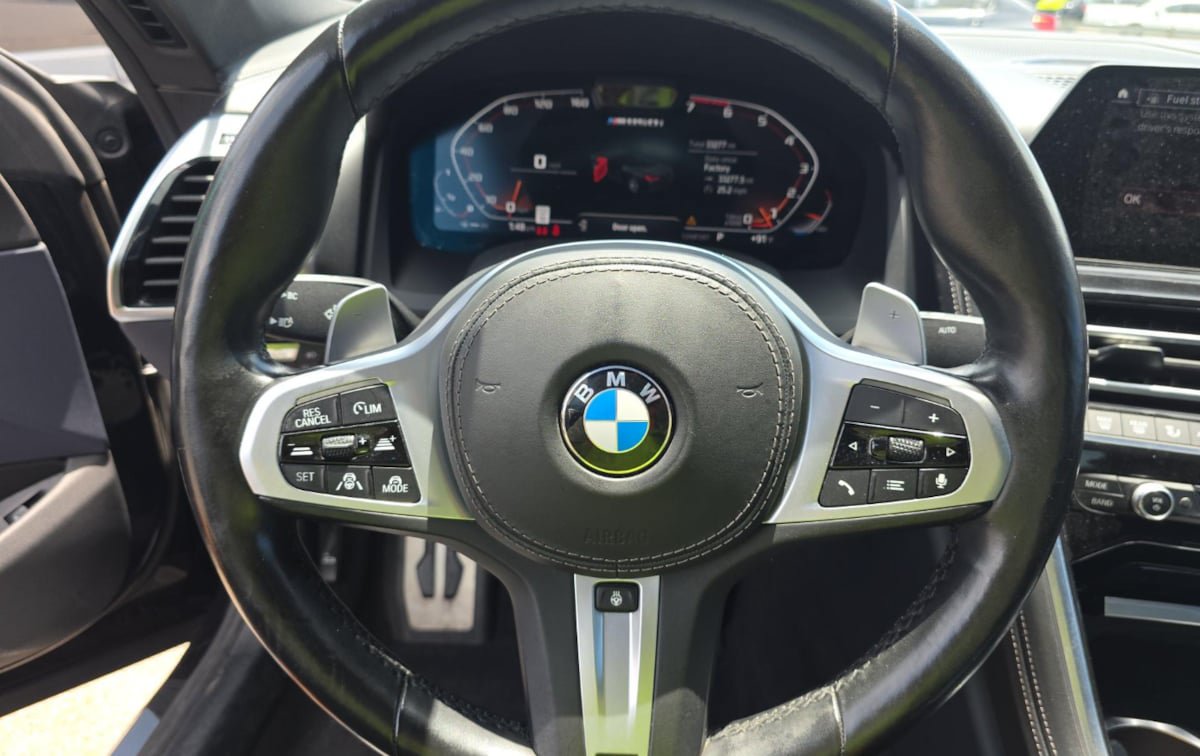 Used 2022 BMW M850i xDrive Convertible AWD/4WD image 8