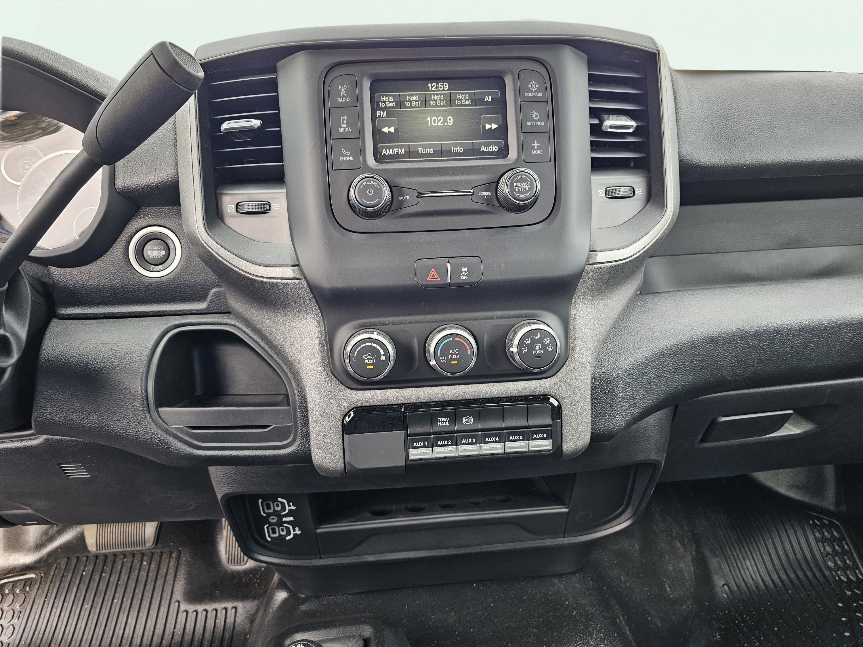 New 2024 RAM 4500 Tradesman image 26