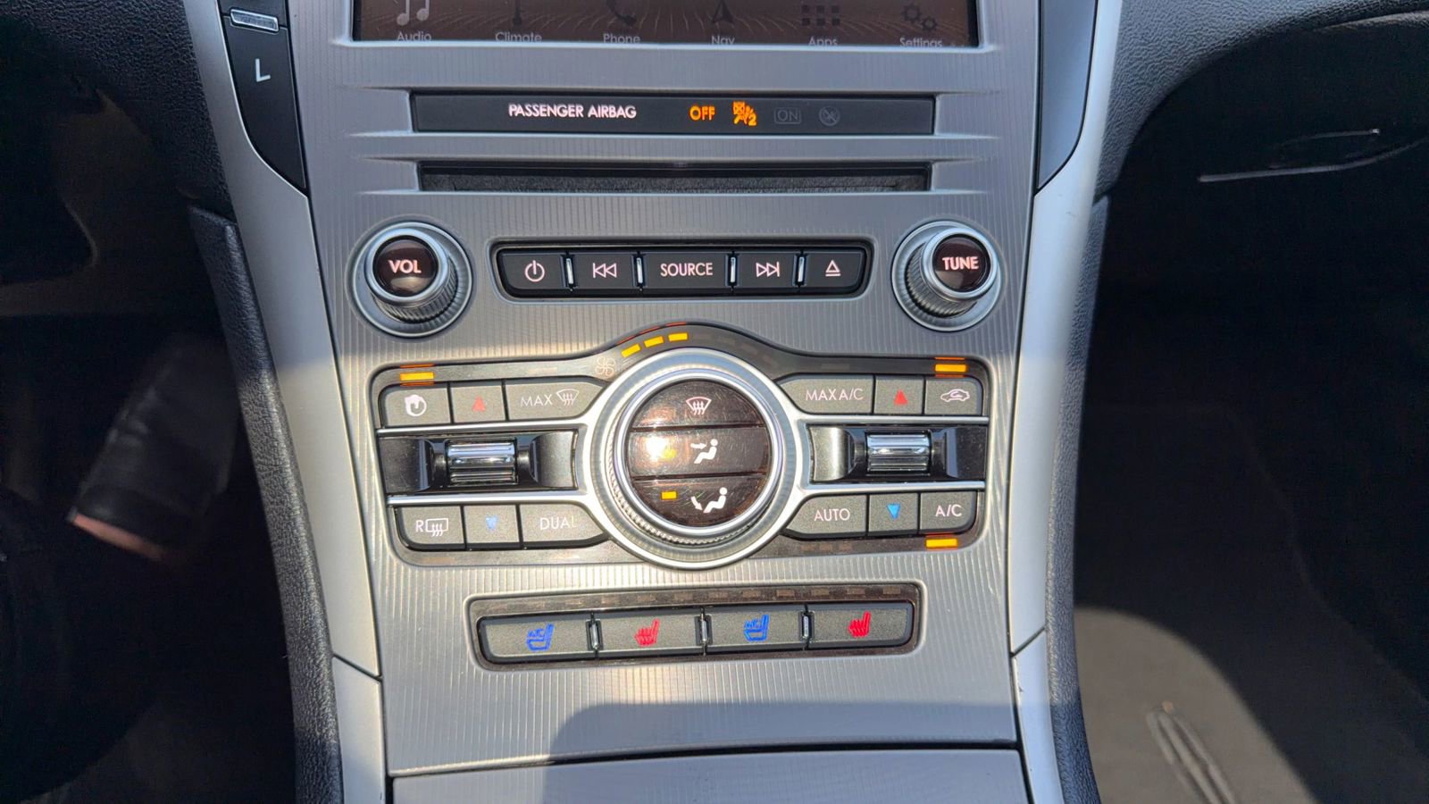 Used 2017 Lincoln MKZ Reserve image 19