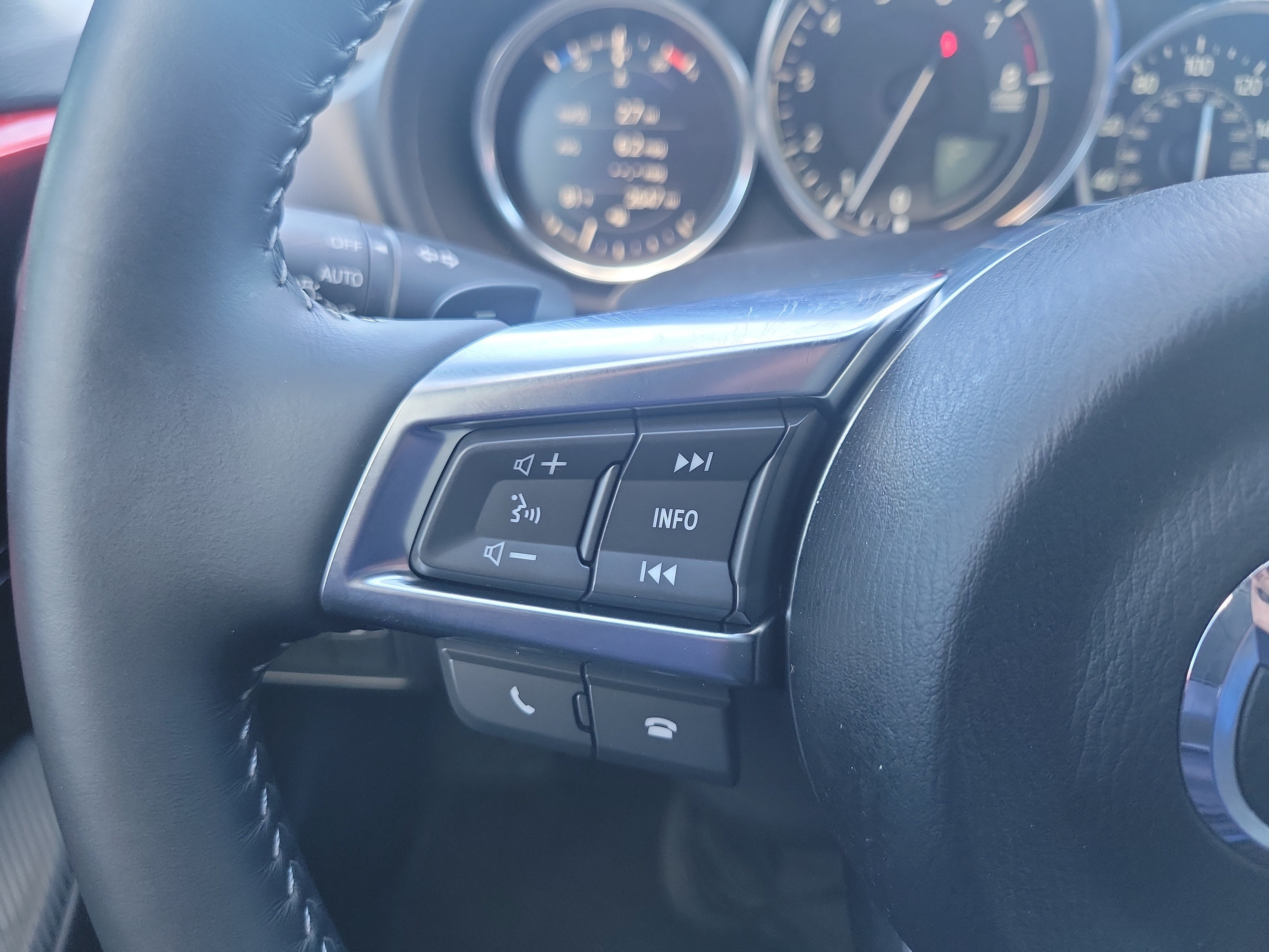 Used 2023 MAZDA MX-5 Miata Grand Touring RWD image 28