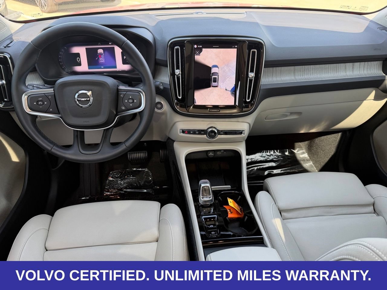 Certified 2024 Volvo XC40 B5 Plus AWD/4WD image 14