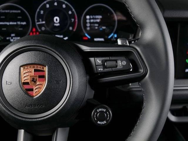 New 2026 Porsche Cayenne AWD/4WD image 23