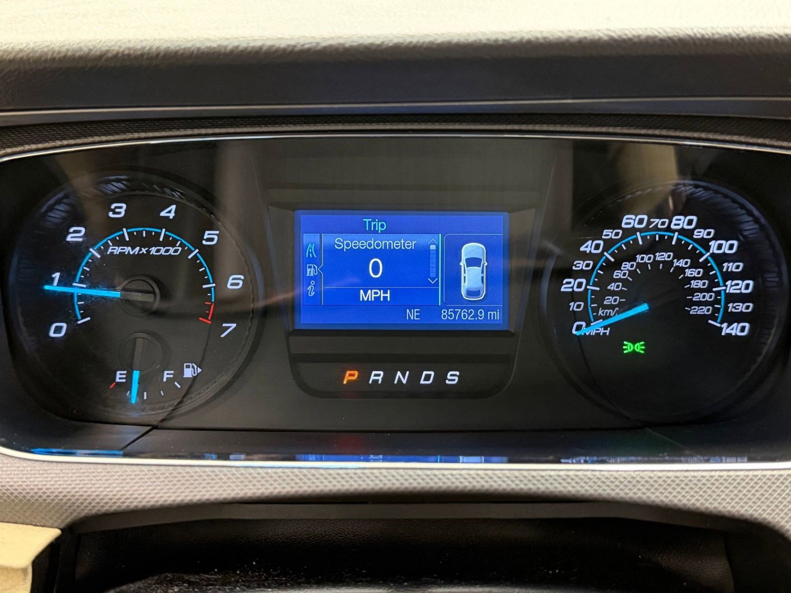 Used 2017 Ford Taurus SE image 18