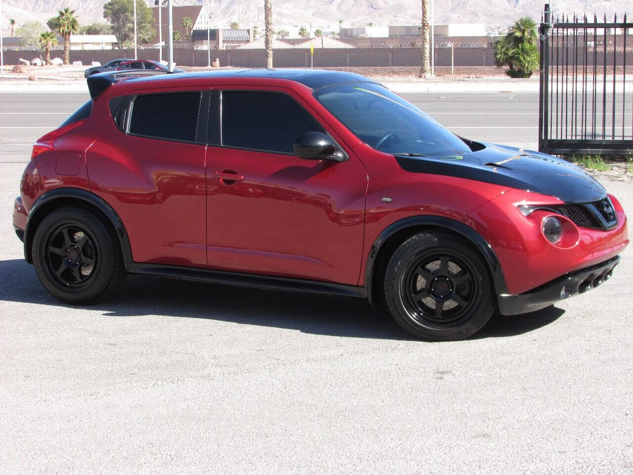 Used 2014 Nissan Juke SV w/ Navigation Package image 4