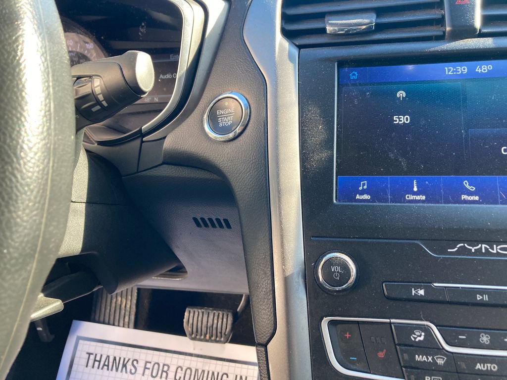 Used 2019 Ford Fusion SE image 21