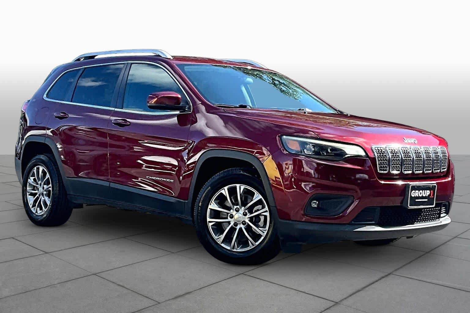Used 2019 Jeep Cherokee Latitude Plus FWD image 3