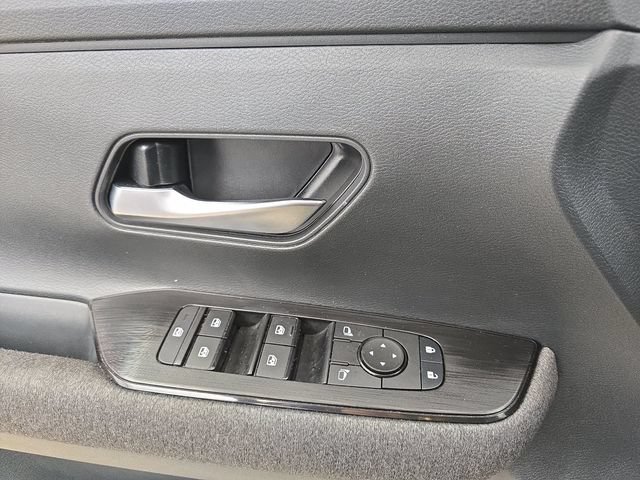 Used 2026 Nissan Kicks SV FWD image 27