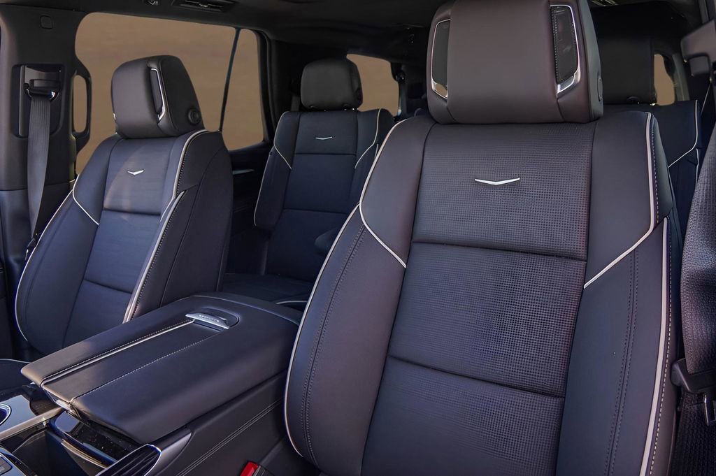 New 2025 Cadillac Escalade Sport w/ Touring Package AWD/4WD image 9