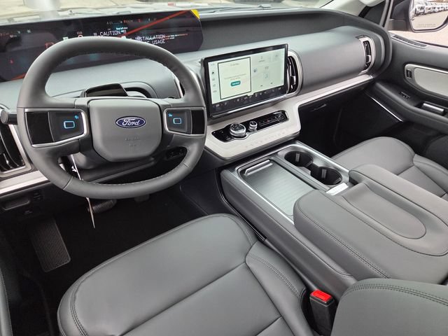 New 2026 Ford Expedition Max Active RWD image 7