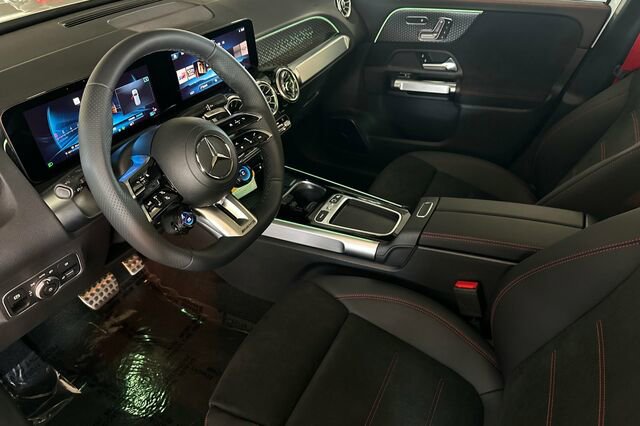 New 2026 Mercedes-Benz GLB 35 AMG 4MATIC image 10