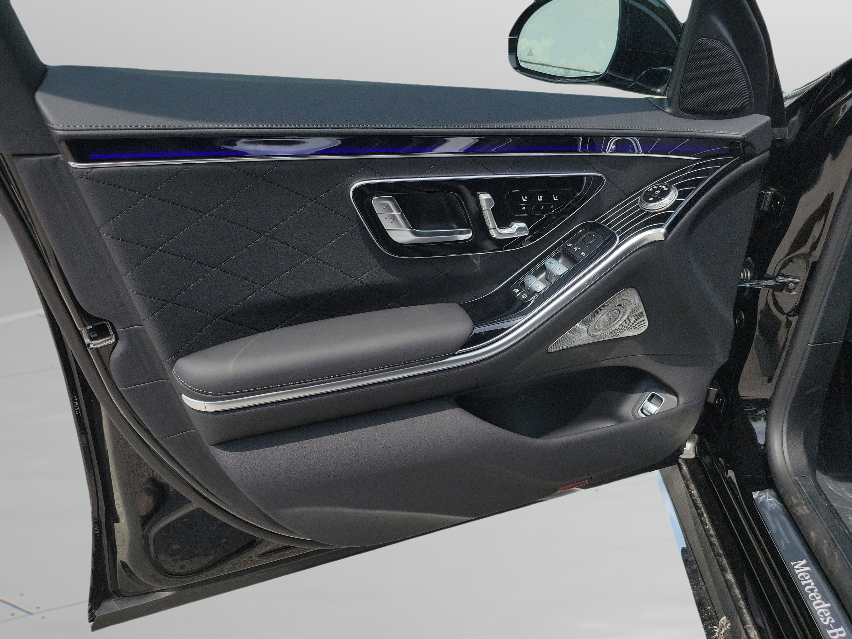 New 2026 Mercedes-Benz S 500 4MATIC image 16