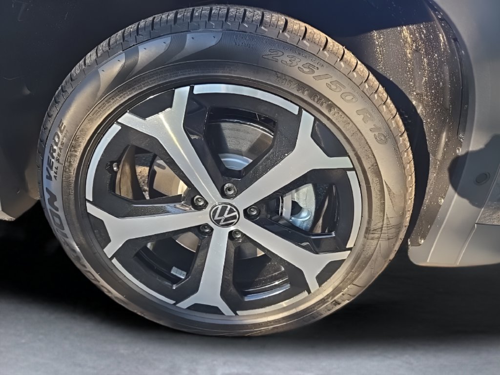 New 2026 Volkswagen Tiguan SE AWD/4WD image 35