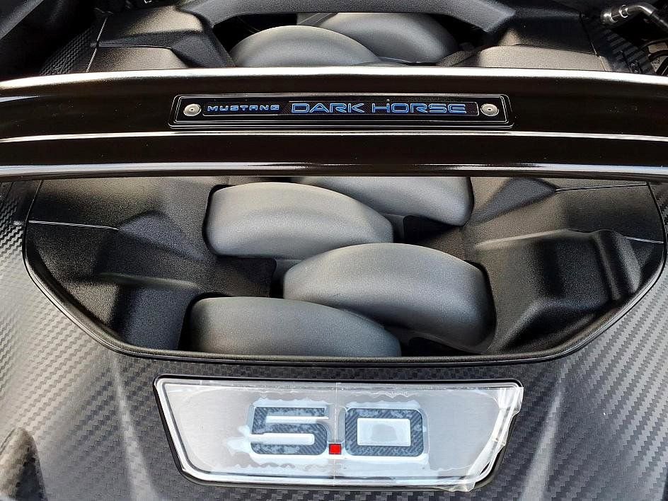 Used 2025 Ford Mustang Dark Horse image 14