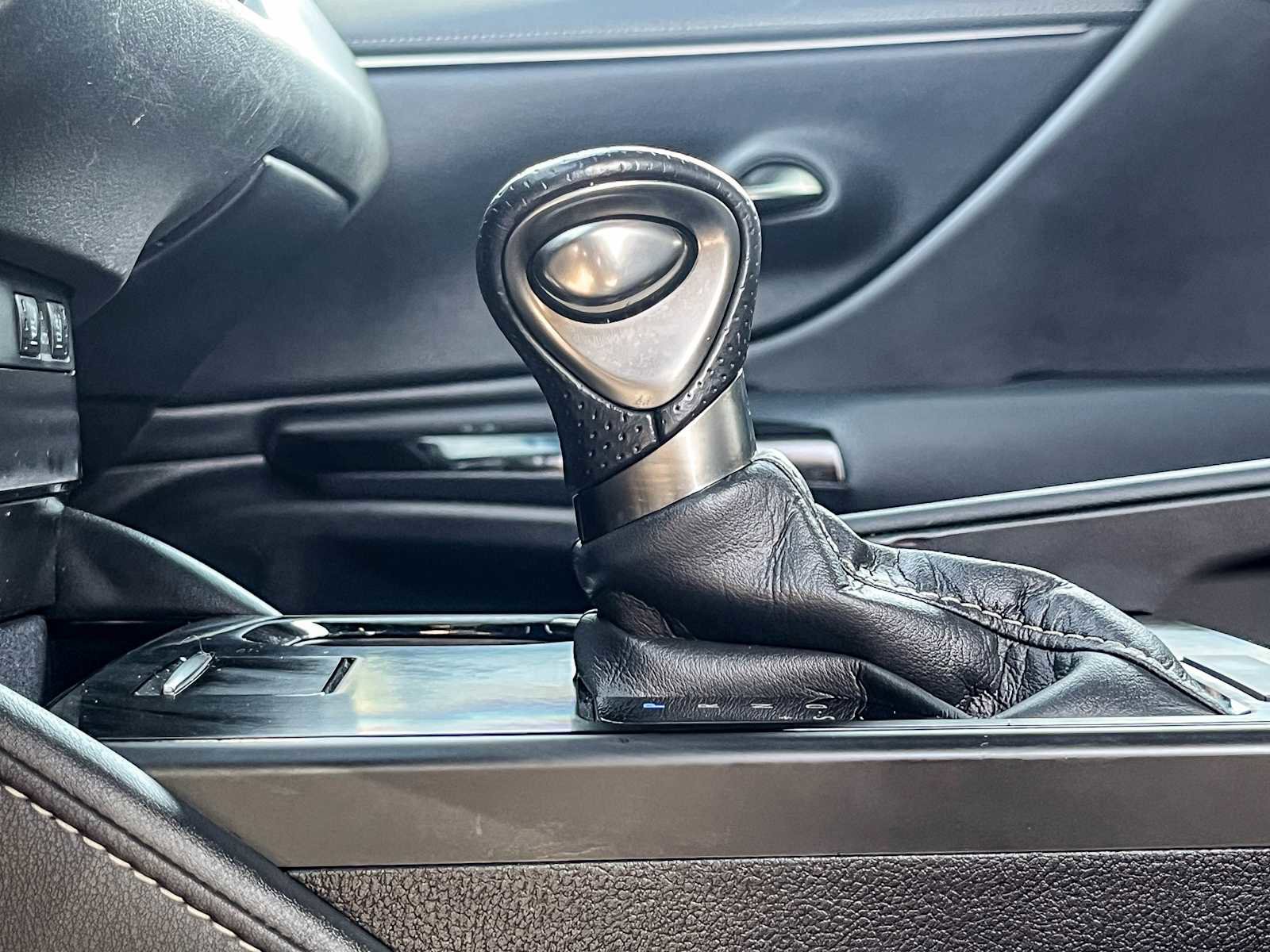 Used 2023 Lexus ES 350 F Sport image 22