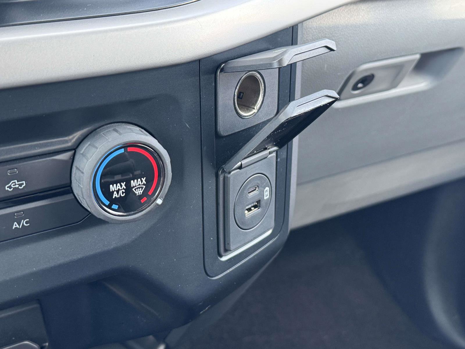 Used 2022 Ford F150 XLT image 13