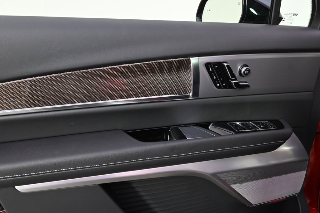 New 2026 Cadillac Vistiq Luxury w/ LPO, Floor Liner Package image 22