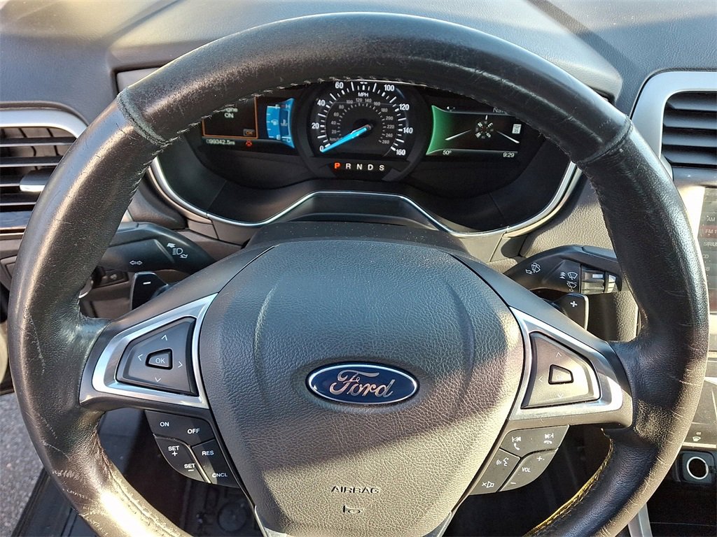 Used 2015 Ford Fusion SE w/ Equipment Group 202A image 18