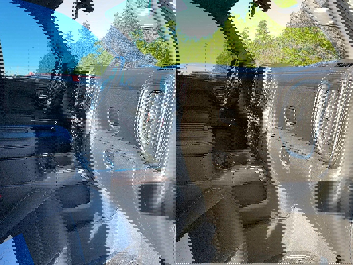 Used 2021 GMC Sierra 1500 SLT w/ SLT Premium Package image 26