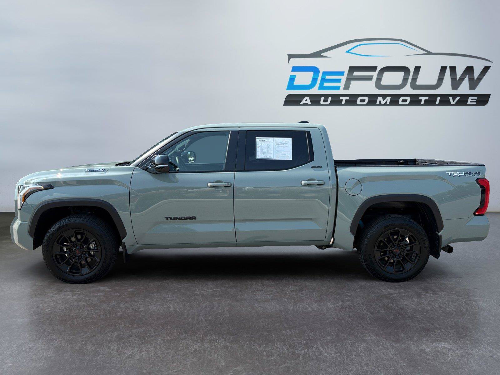Used 2025 Toyota Tundra Platinum AWD/4WD image 6