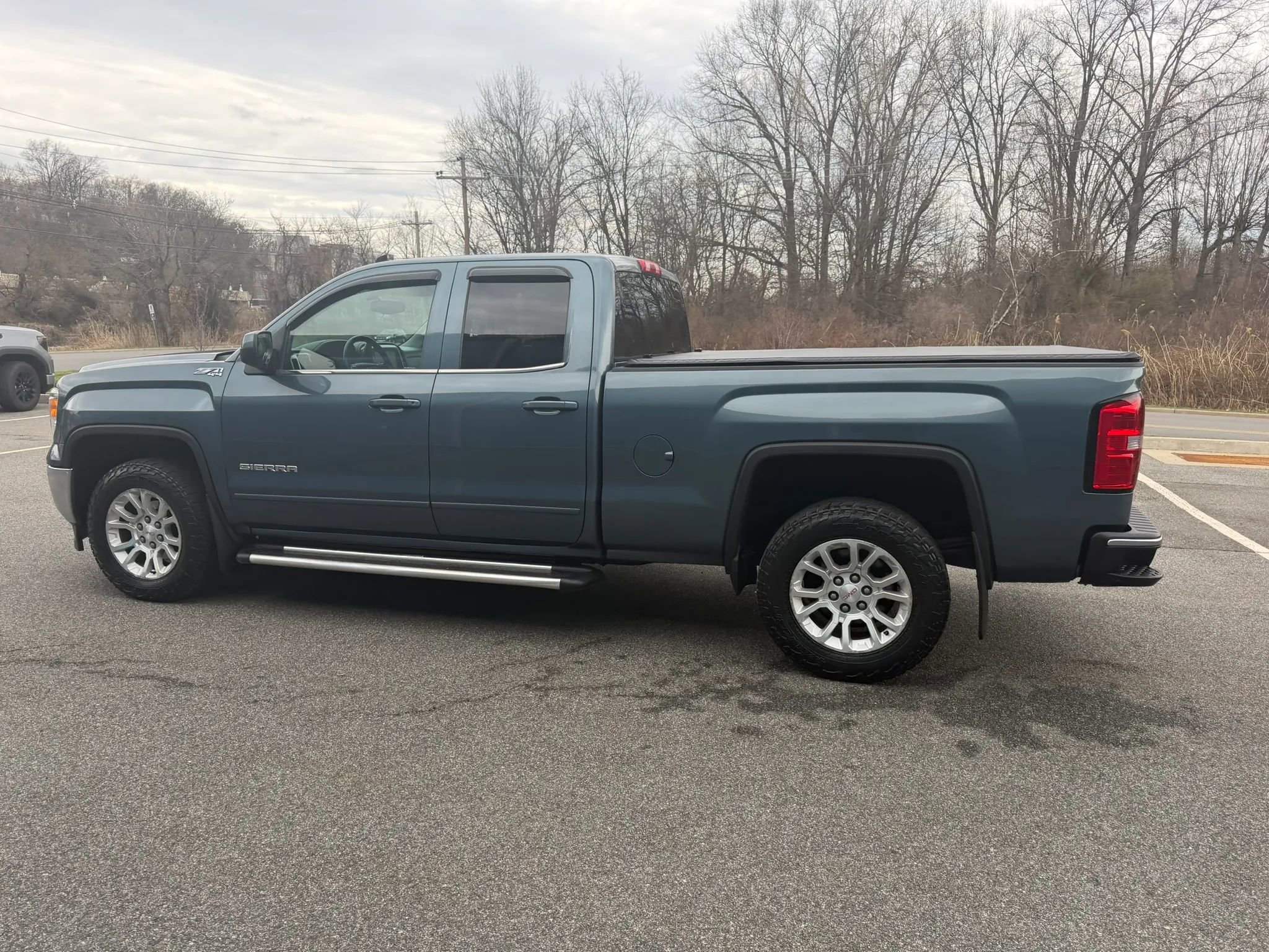Used 2014 GMC Sierra 1500 SLE w/ SLE Value Package image 6