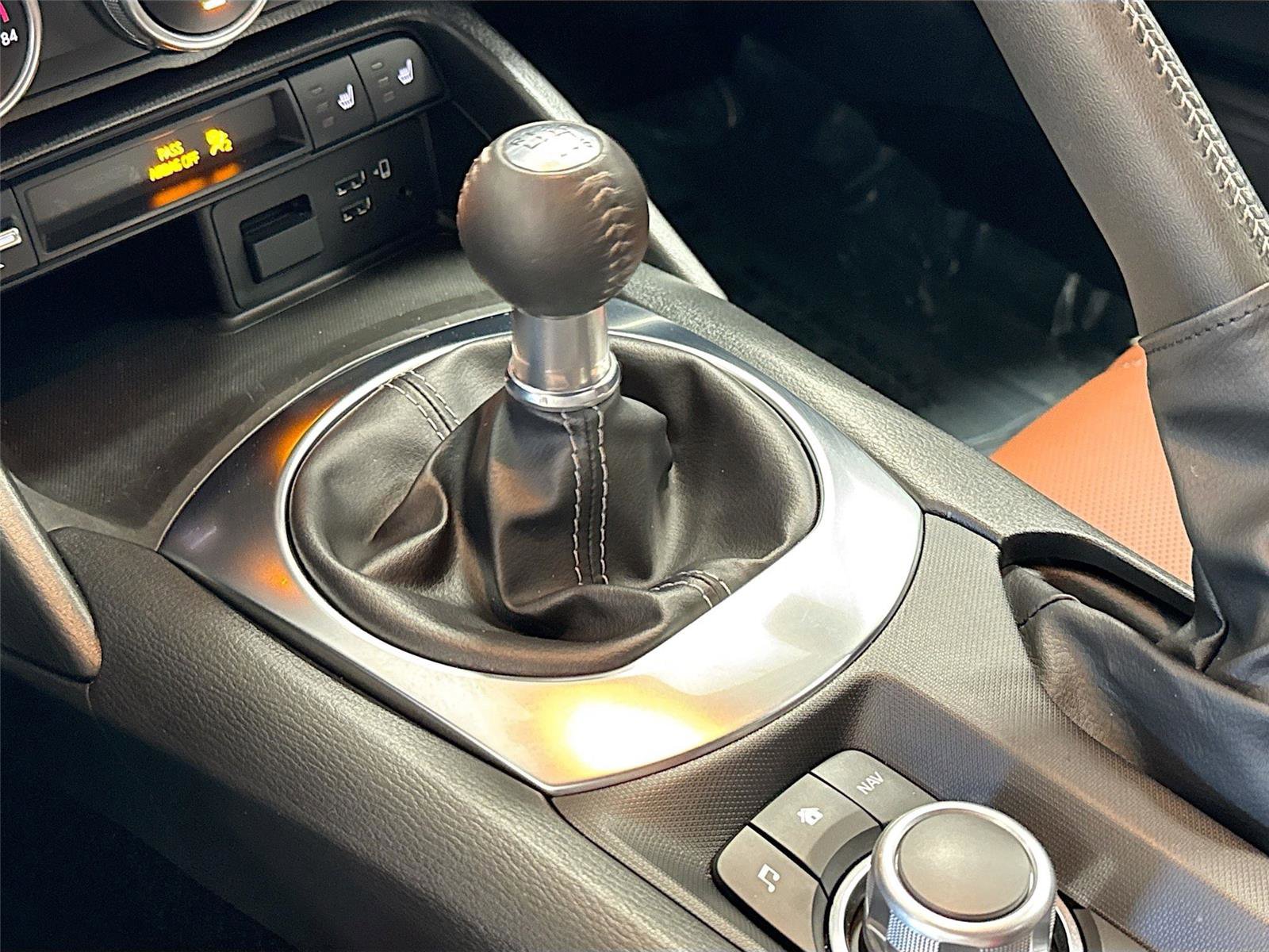 Used 2023 MAZDA MX-5 Miata Grand Touring w/ Weather Package image 16