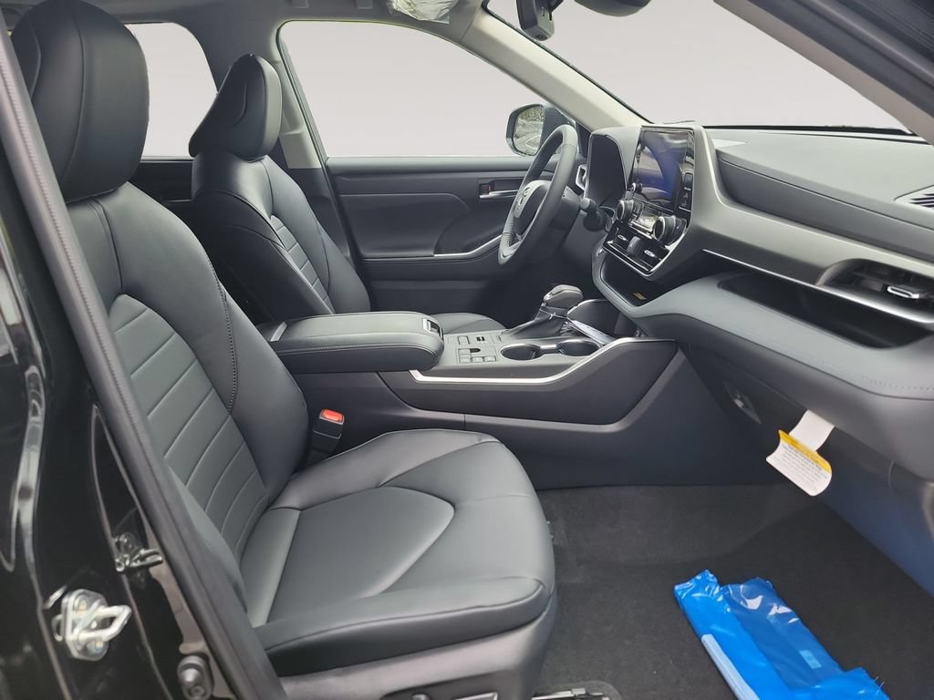 New 2023 Toyota Highlander XLE AWD/4WD image 15
