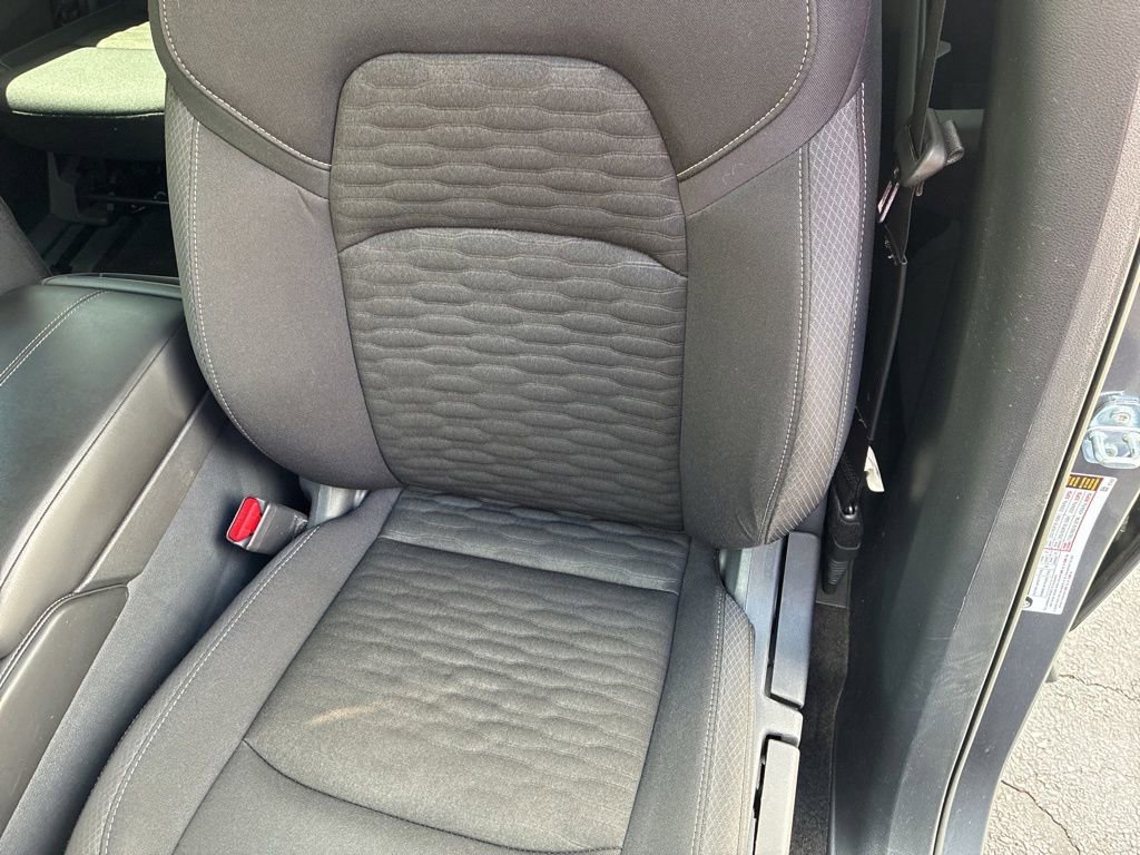 Certified 2025 Nissan Pathfinder S AWD/4WD image 17