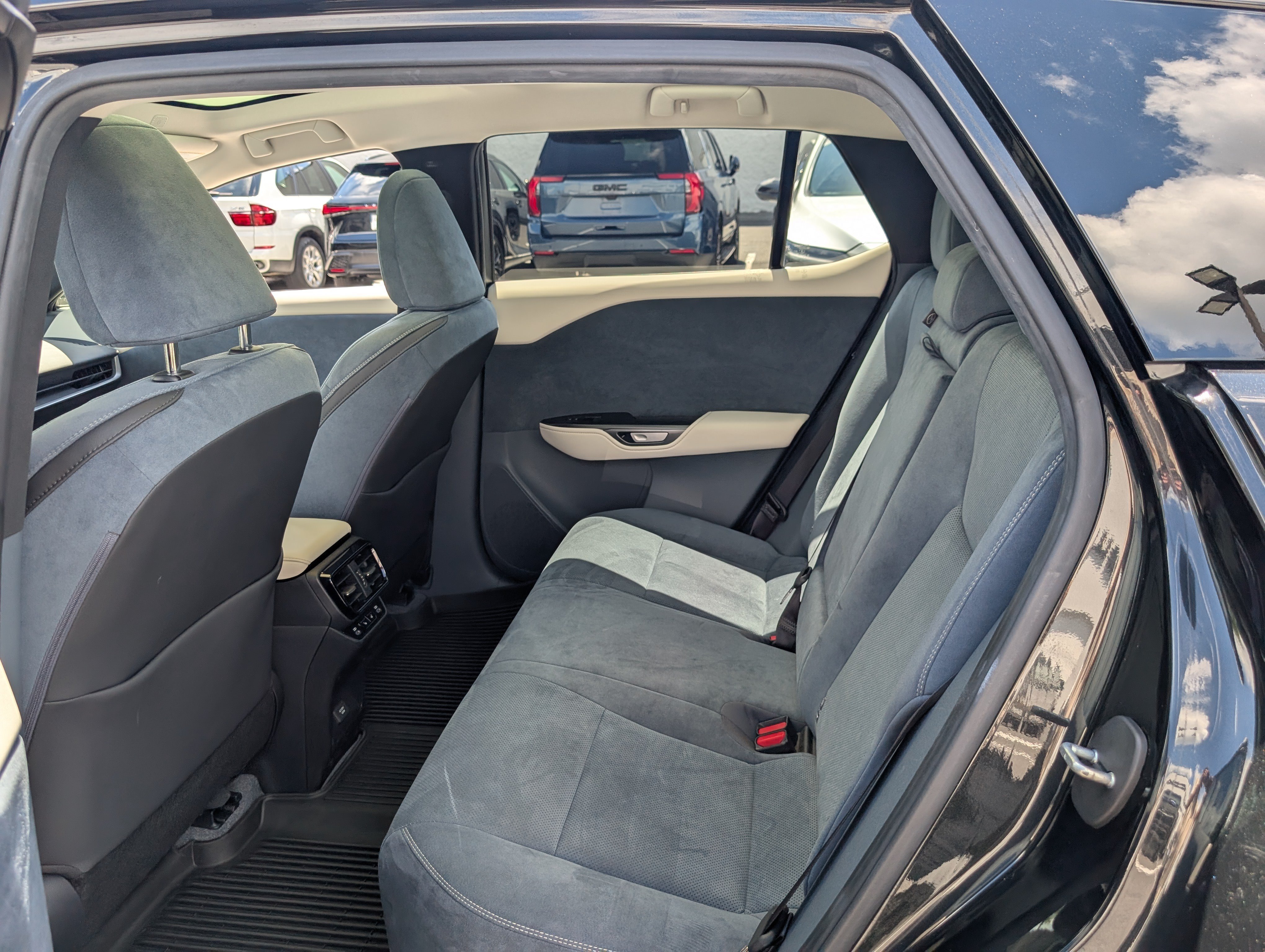 Certified 2023 Lexus RZ 450e Premium w/ Accessory Package (2T) AWD/4WD image 15