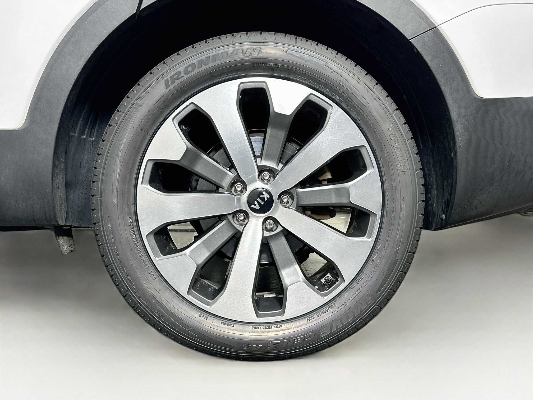 Used 2021 Kia Telluride S FWD image 11