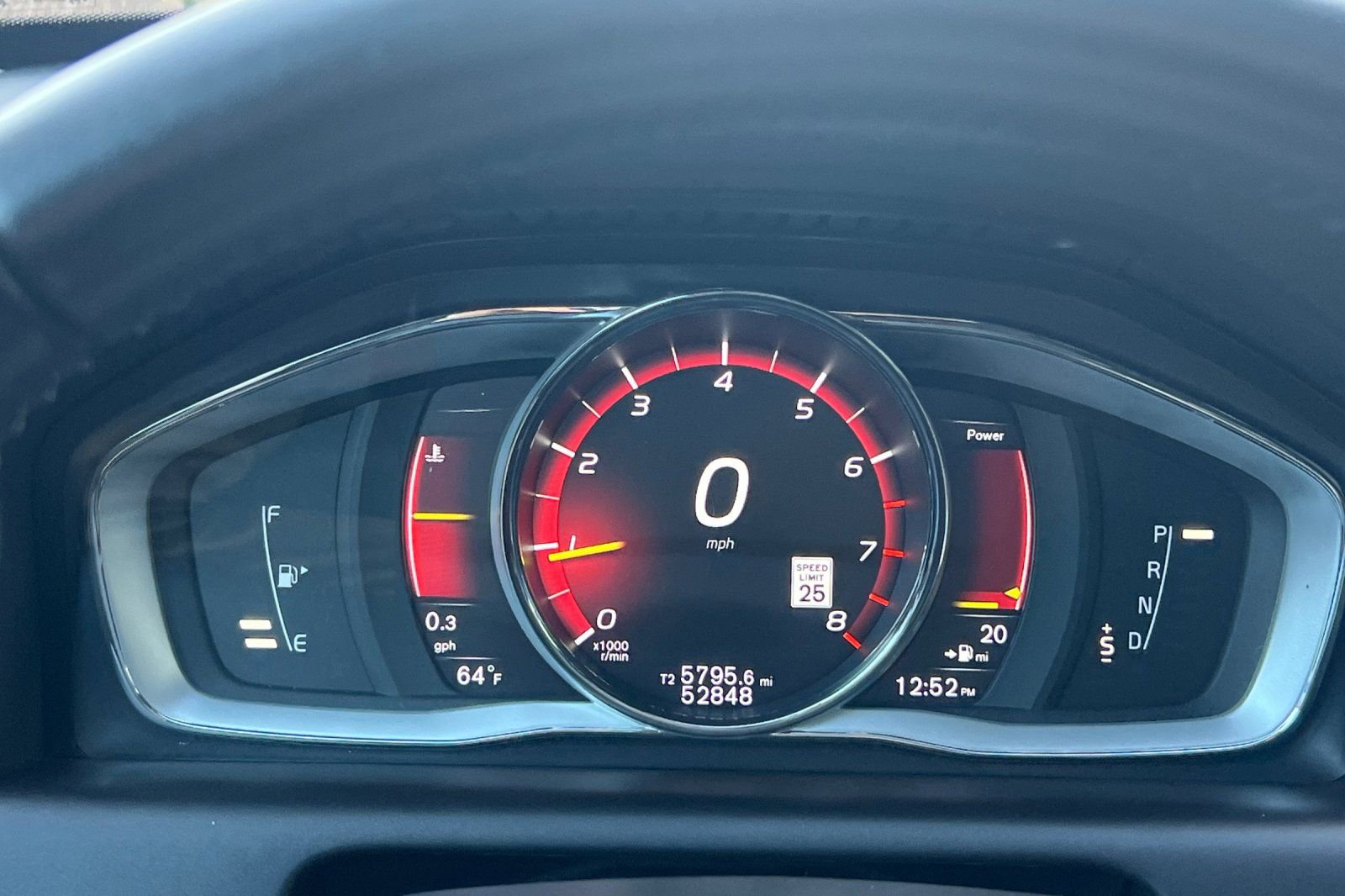 Used 2017 Volvo XC60 T5 Inscription w/ Advanced Package image 23